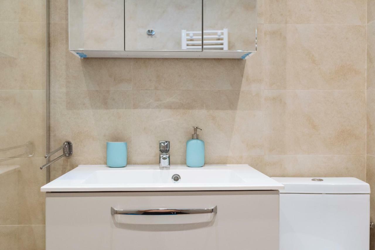 Luxury Flat 8 Near Metro Daire Bükreş Dış mekan fotoğraf