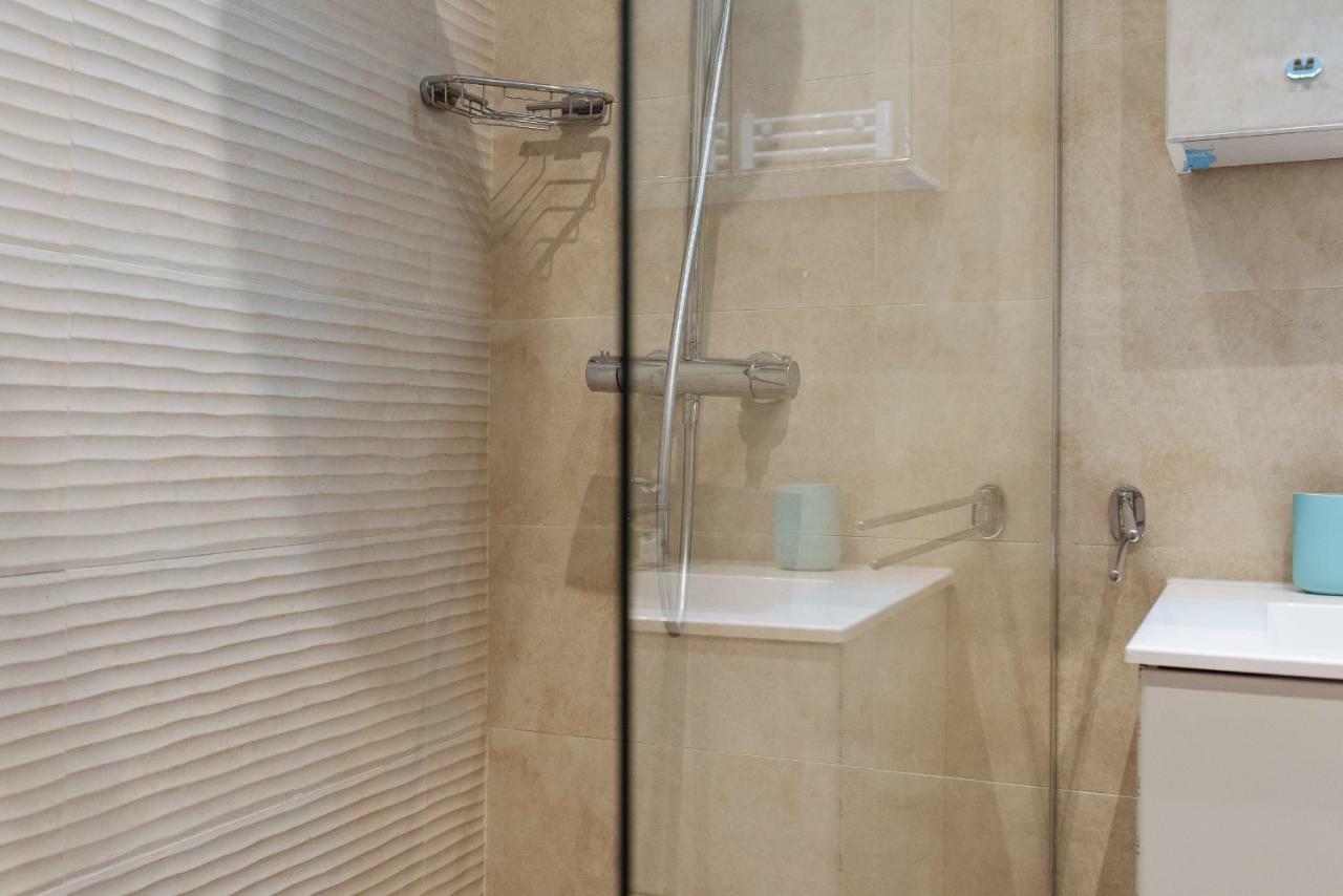 Luxury Flat 8 Near Metro Daire Bükreş Dış mekan fotoğraf