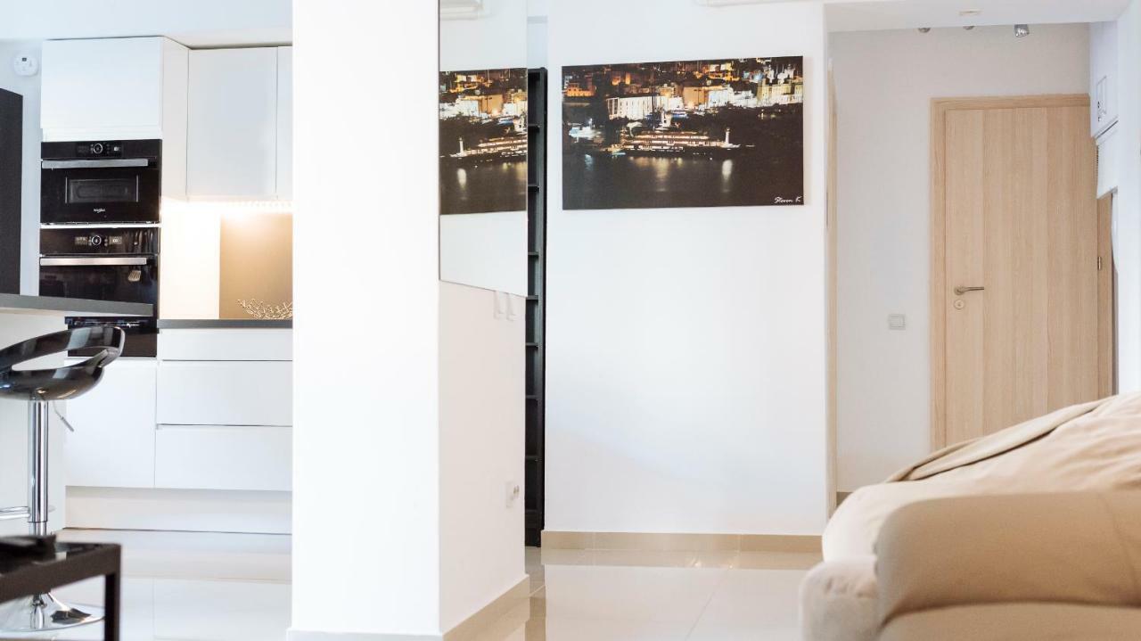 Luxury Flat 8 Near Metro Daire Bükreş Dış mekan fotoğraf