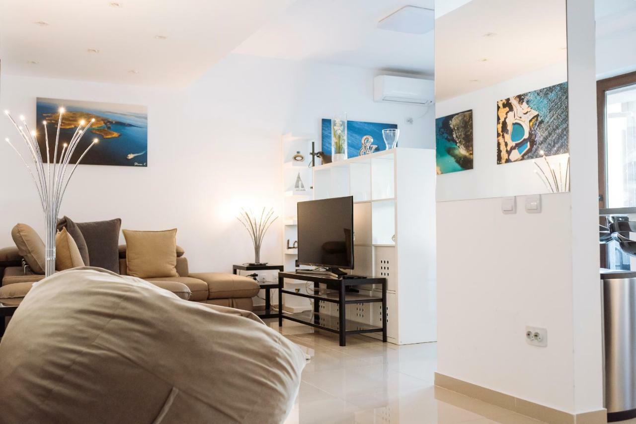 Luxury Flat 8 Near Metro Daire Bükreş Dış mekan fotoğraf